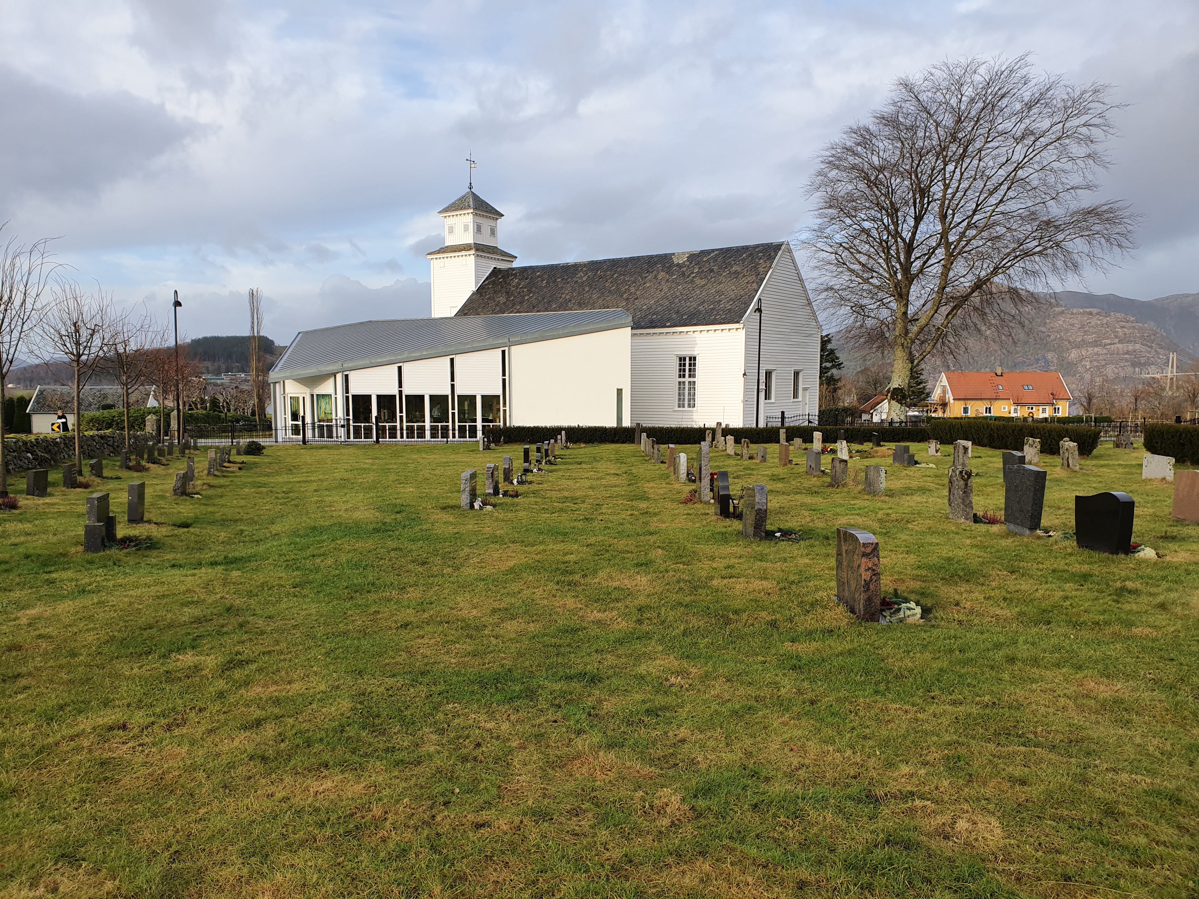 Sandnes kommune - Kirkesogn og gravplasser